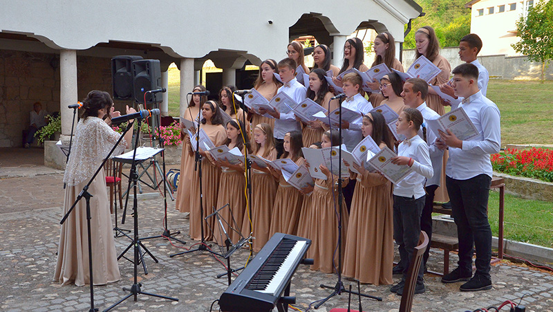 Omladinsko – dečji crkveni hor „Sveta Anastasija Srpska“ – Veče duhovne i etno muzike